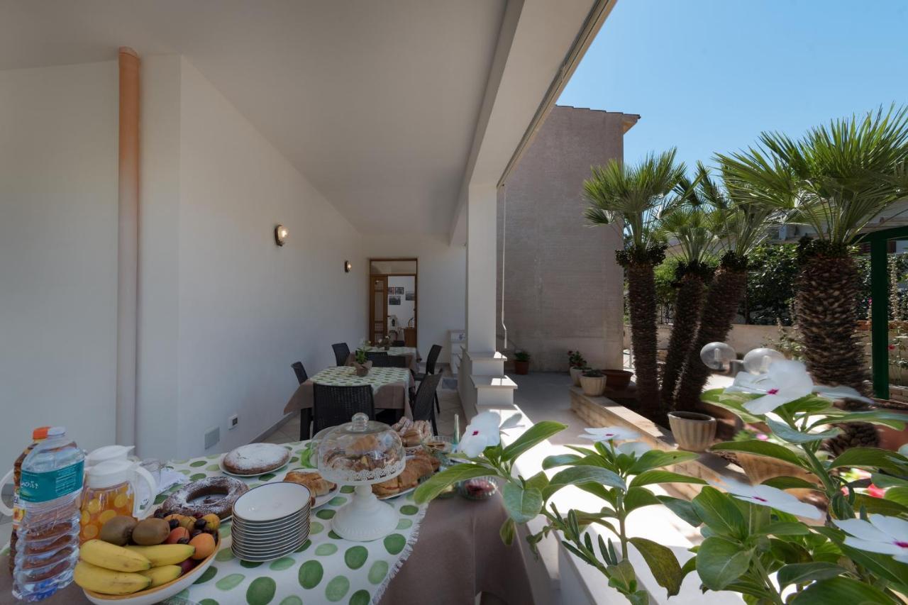 Tra la montagna e il mare Bed and Breakfast San Vito Lo Capo Esterno foto